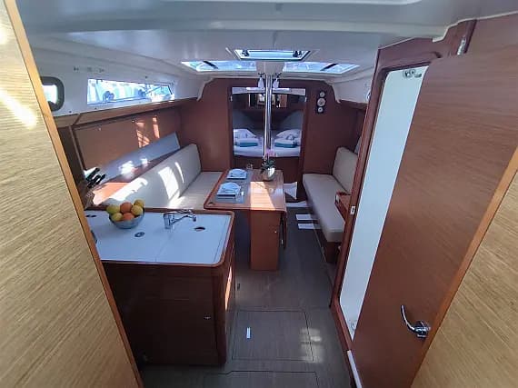 Dufour 360 Grand Large in Sardinia / Portisco / Marina di Portisco - Photo 3