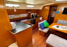 Bavaria 45 in Fethiye / Yacht Club Mai thumbnail 11