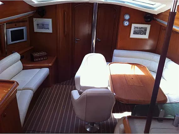 Sun Odyssey 49DS in Lavrion Main Port - Photo 3
