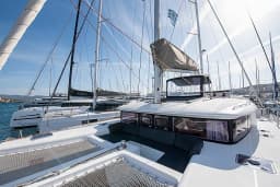 Lagoon 450 Fly in Lavrion / Olympic Marina thumbnail 19