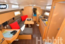 Oceanis 35 in Kos / Marina Kos thumbnail 7