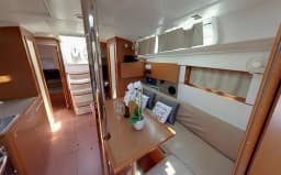 Oceanis 38.1 in Dubrovnik / ACI Marina Dubrovnik thumbnail 5