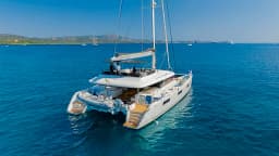 Lagoon 620 in Sardinia / Portisco / Cala dei Sardi thumbnail 12