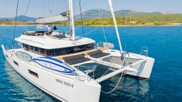 Lagoon 620 in Sardinia / Portisco / Cala dei Sardi thumbnail 18