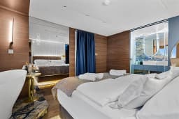Motoryacht in Split / ACI Marina Split thumbnail 58
