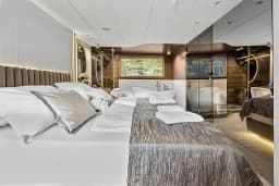 Motoryacht in Split / ACI Marina Split thumbnail 62