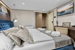 Motoryacht in Split / ACI Marina Split thumbnail 67