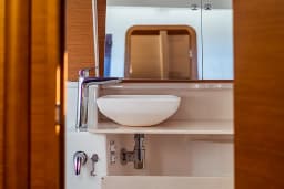Dufour 430 in Sardinia / Portisco / Marina di Portisco thumbnail 15