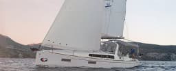 Oceanis 38.1 in Nea Peramos - Attica / Nea Peramos thumbnail 7