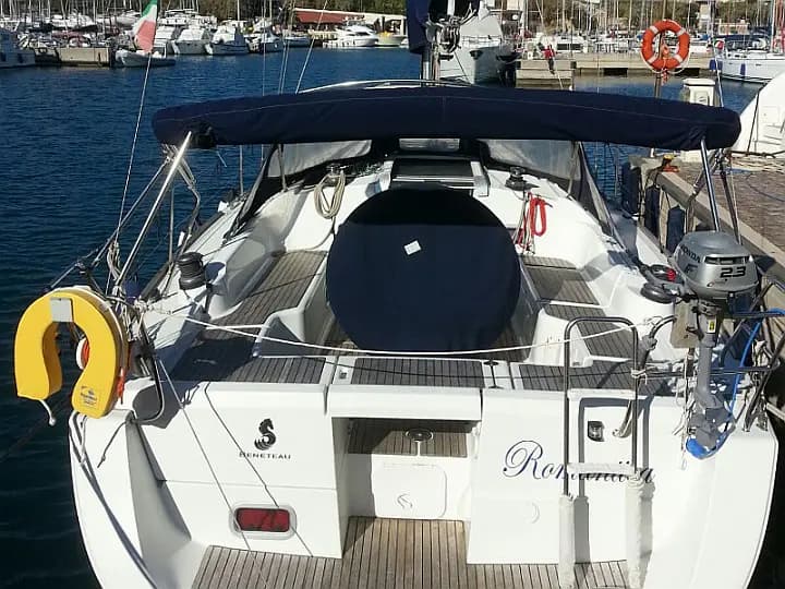 Oceanis 37 in Piombino / Salivoli - Photo 4
