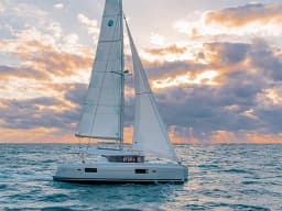 Lagoon 42 in Martinique / Le Marin thumbnail 1