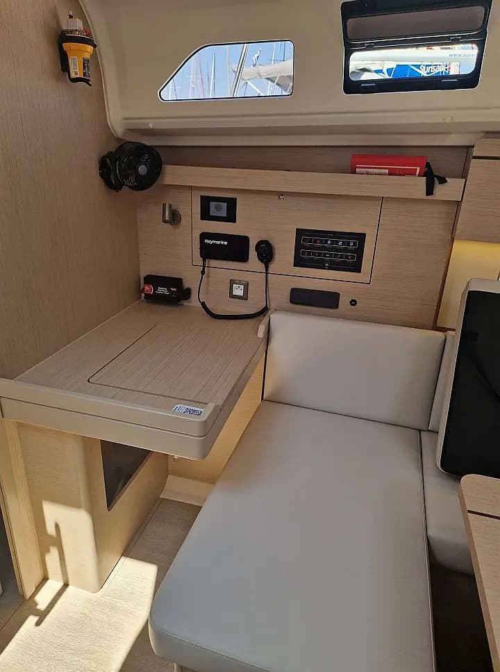 Oceanis 40.1 in Corfu / Gouvia / D-Marin Marina Gouvia - Photo 5