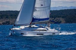 Oceanis 40.1 in Dubrovnik / ACI Marina Dubrovnik thumbnail 8