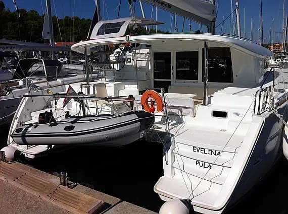 Lagoon 400 S2 in Medulin / Marina Medulin - Photo 1