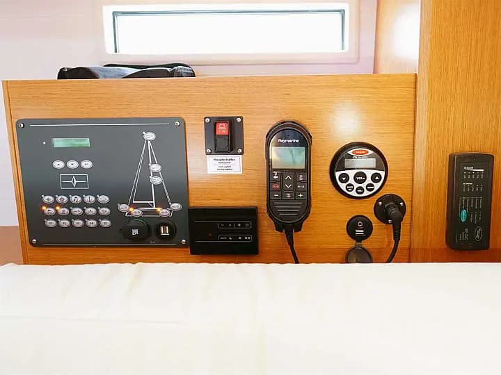 Bavaria Cruiser 46 in Kavala - Photo 4