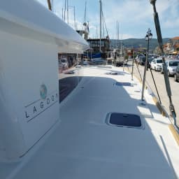 Lagoon 400 S2 in Preveza Main Port thumbnail 12