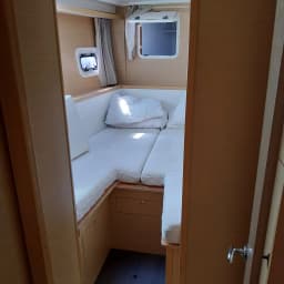 Lagoon 400 S2 in Preveza Main Port thumbnail 8