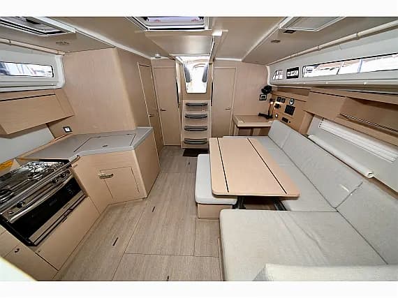 Oceanis 40.1 in Zadar / Marina Zadar - Photo 3