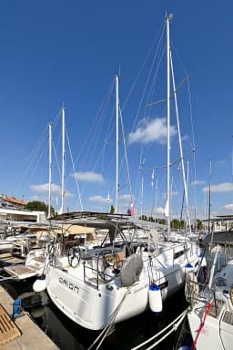 Oceanis 40.1 in Zadar / Marina Zadar thumbnail 9