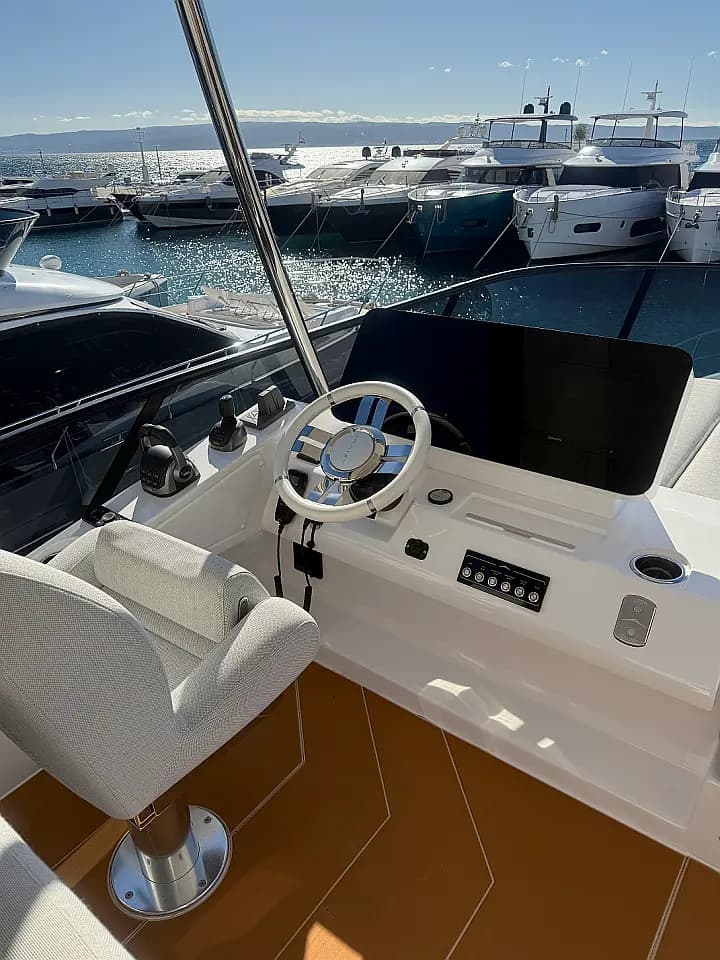 Azimut 53 Fly in Split / ACI Marina Split - Photo 4