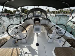 Bavaria C38 in Athens / Alimos Marina thumbnail 7
