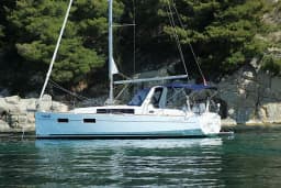 Oceanis 35 in Split / ACI Marina Split thumbnail 10