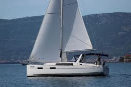 Oceanis 35 in Split / ACI Marina Split thumbnail 9