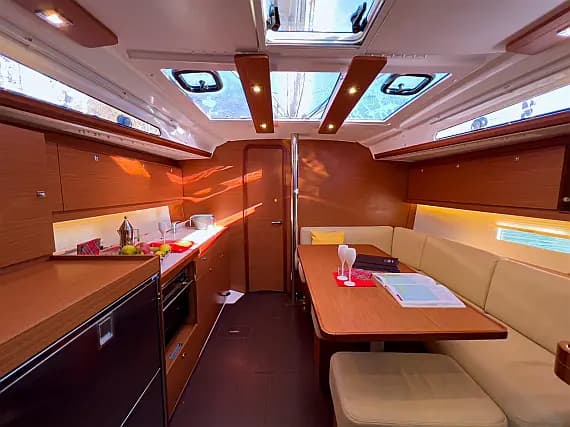 Dufour 390 Grand Large in Bocca di Magra - Photo 3