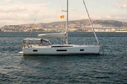 Oceanis 51.1 in Athens / Alimos Marina thumbnail 5