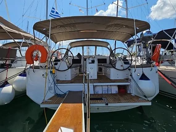 Sun Odyssey 410 in Lefkada / D-Marin Marina Lefkas - Photo 1