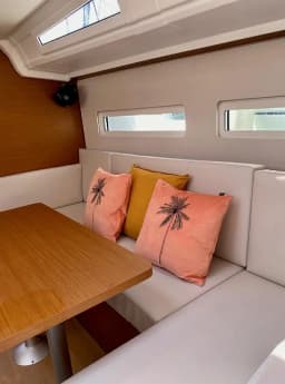 Sun Odyssey 410 in Lefkada / D-Marin Marina Lefkas thumbnail 10