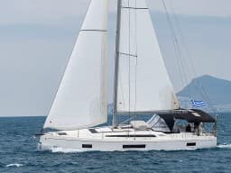 Oceanis 51.1 in Kos / Marina Kos thumbnail 4