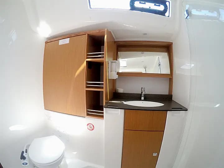 Bavaria Cruiser 51 in Lavrion Main Port - Photo 5