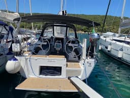 Dufour 360 Grand Large in Sardinia / Portisco / Cala dei Sardi thumbnail 20