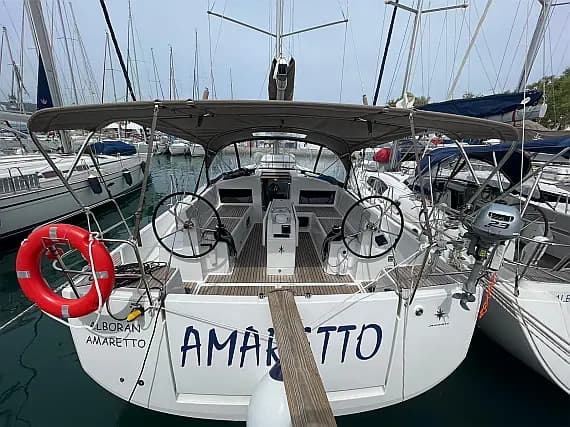 Sun Odyssey 440 in Tenerife / Radazul / Puerto Deportivo Radazul - Photo 1