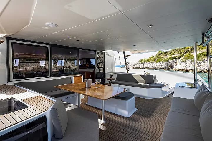 Dufour 48 Cat in Ibiza / Sant Antoni de Portmany Port - Photo 5