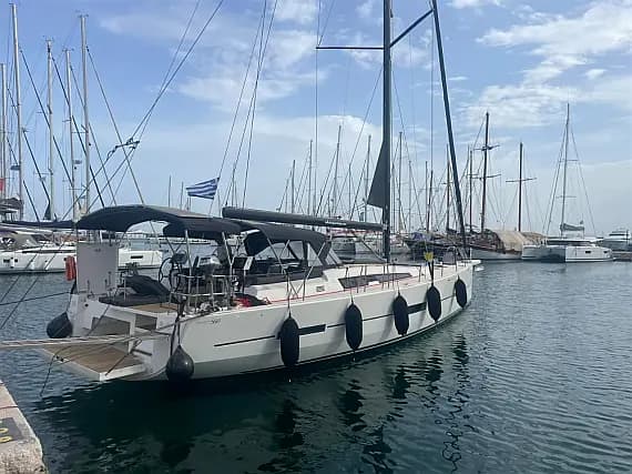 Dufour 560 in Mykonos / Tourlos Marina - Photo 1