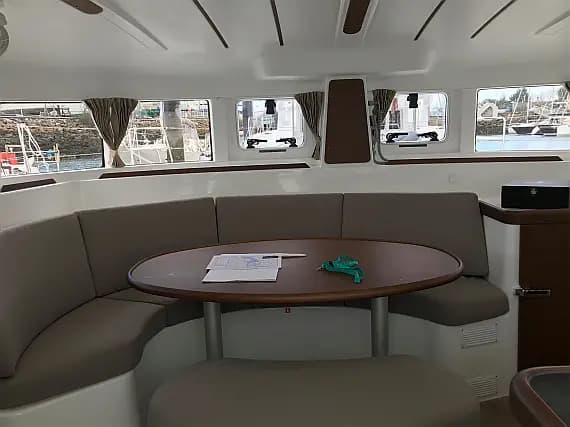 Lagoon 380 in Hyeres - Photo 3