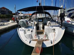 Bavaria 42 Cruiser in Trogir / ACI Marina Trogir thumbnail 6