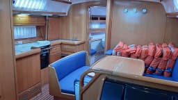 Bavaria 42 Cruiser in Trogir / ACI Marina Trogir thumbnail 9