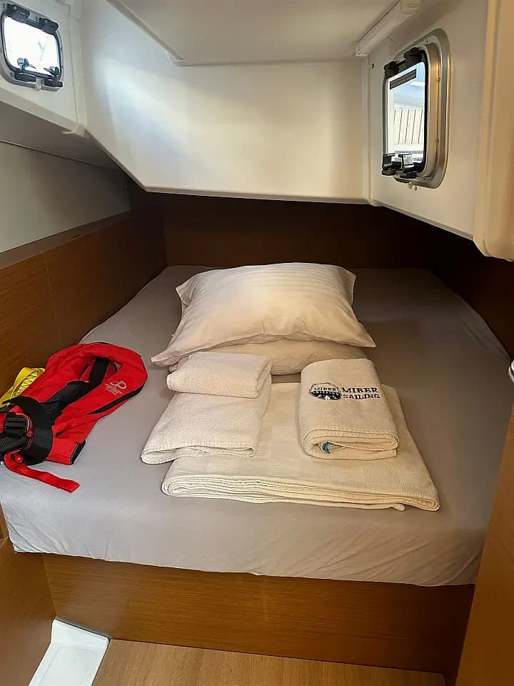 Sun Odyssey 380 in Fethiye / Ece Marina - Photo 4
