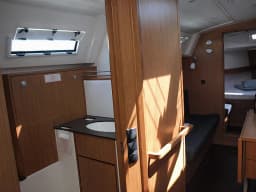 Bavaria Cruiser 36 in Primošten / Marina Kremik thumbnail 5