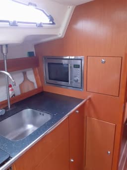 Bavaria 43 Cruiser in Lefkada / Nikiana Marina thumbnail 12