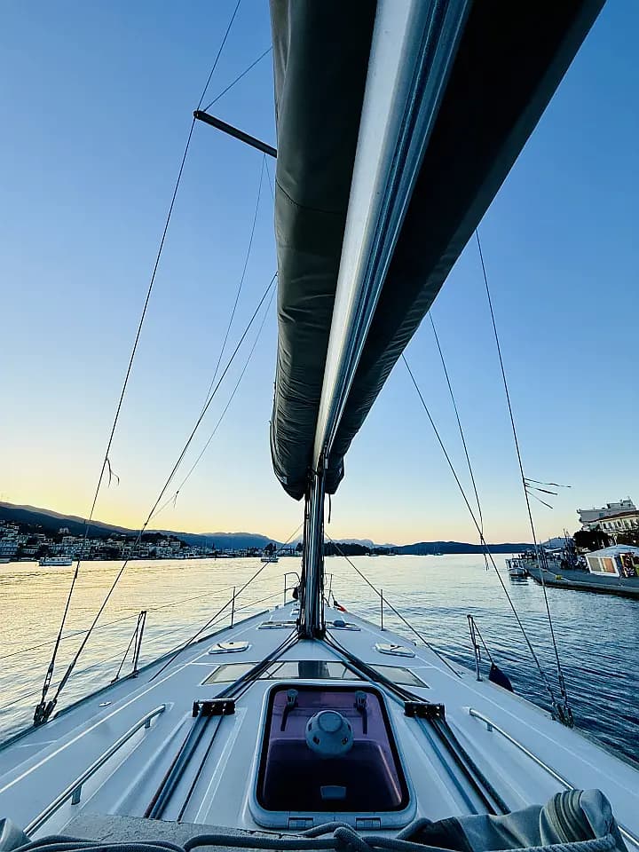 Oceanis 50 Family in Lefkada / Nikiana Marina - Photo 5