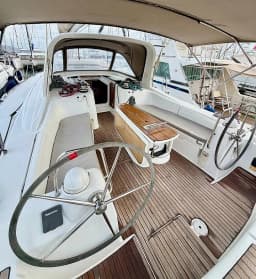 Oceanis 50 Family in Lefkada / Nikiana Marina thumbnail 6