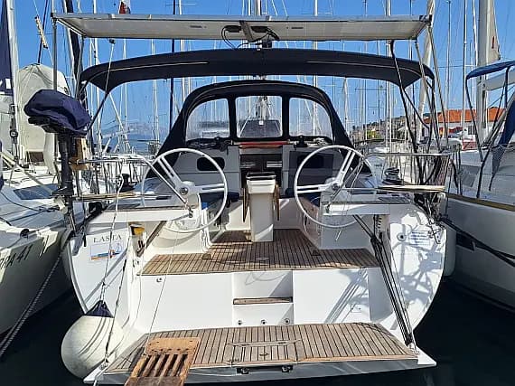 Elan Impression 45 in Trogir / ACI Marina Trogir - Photo 1