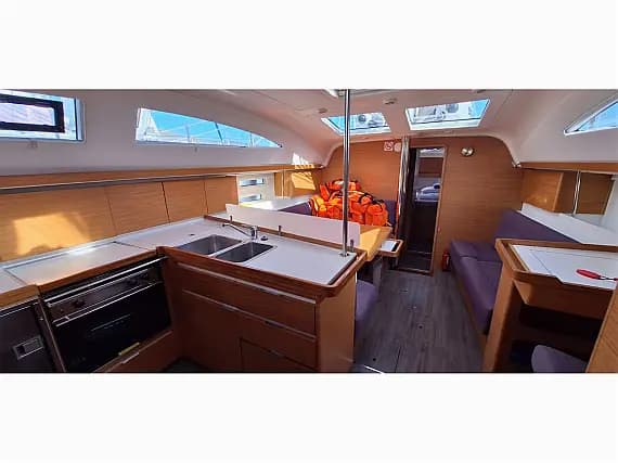 Elan Impression 45 in Trogir / ACI Marina Trogir - Photo 3