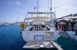 Dufour 390 in Lefkada / Port of Lefkas thumbnail 3
