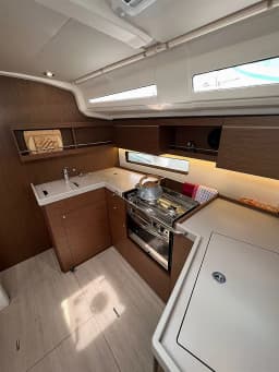 Oceanis 40.1 in Split / ACI Marina Split thumbnail 26