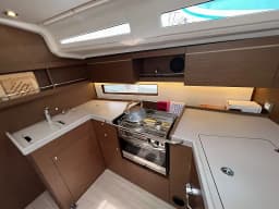 Oceanis 40.1 in Split / ACI Marina Split thumbnail 3